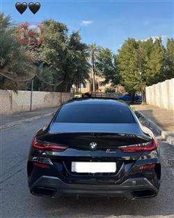 بي ام دبليو 8 الفئة